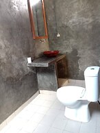 Jungle House - surf & stay