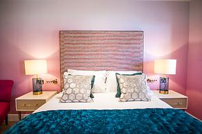 Dewars Restaurant & Rooms