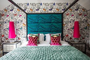 Dewars Restaurant & Rooms