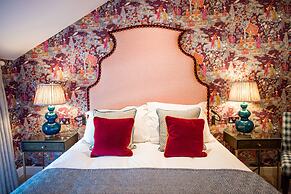 Dewars Restaurant & Rooms