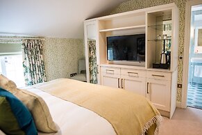 Dewars Restaurant & Rooms