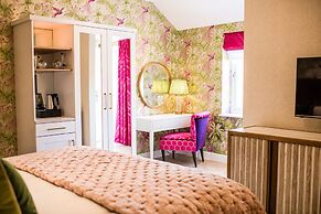 Dewars Restaurant & Rooms