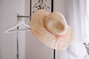 Illyria Old Town Apartment by DuHomes