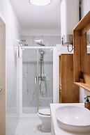 Illyria Old Town Apartment by DuHomes