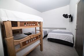 HOTEL SANTA MARTA TROPICAL