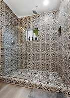 Sequoia Park CA Coast Hot Tub Fire Pit Outdoor Kitchen