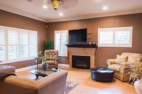 Sequoia Park CA Coast Hot Tub Fire Pit Outdoor Kitchen