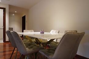 Opulent Comfort Suites