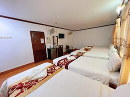Vangvieng Sisavang Mountain View Hotel