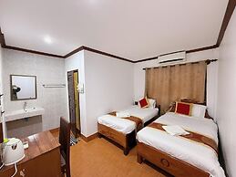 Vangvieng Sisavang Mountain View Hotel