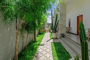 Seven Angels Villa and Hostel