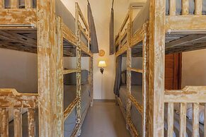 Seven Angels Villa and Hostel