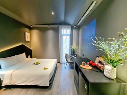 Kin Wander Tan Binh, The Mountain