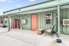 Casas Coastal Experience Cabin B 1 Bedroom Cottage by RedAwning