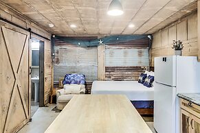 Casas Coastal Experience Cabin B 1 Bedroom Cottage by RedAwning