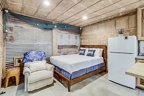 Casas Coastal Experience Cabin B 1 Bedroom Cottage by RedAwning