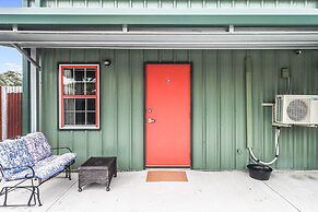 Casas Coastal Experience Cabin C 1 Bedroom Cottage by RedAwning