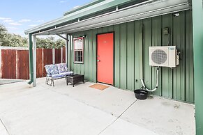 Casas Coastal Experience Cabin C 1 Bedroom Cottage by RedAwning