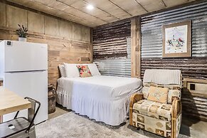 Casas Coastal Experience Cabin C 1 Bedroom Cottage by RedAwning