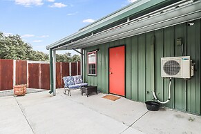 Casas Coastal Experience Cabin C 1 Bedroom Cottage by RedAwning