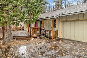 2417-timber Pines Chalet 2 Bedroom Cabin by RedAwning