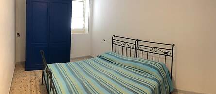 Villa a few Steps From the sea