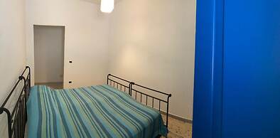 Villa a few Steps From the sea