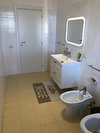 Villa a few Steps From the sea