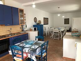 Villa a few Steps From the sea