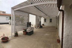 Villa a few Steps From the sea