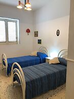 Villa a few Steps From the sea