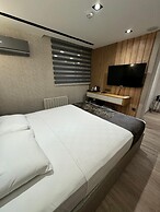 Mateo Hotel