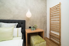 Charming Apartment In Famous Area