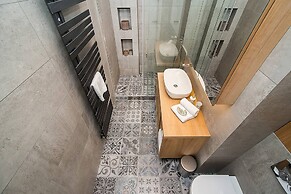 Charming Apartment In Famous Area