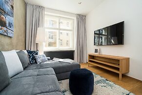 Charming Apartment In Famous Area