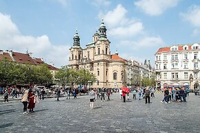 Charming Apartment In Famous Area