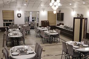 Village Machaan Resort