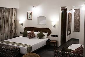 Village Machaan Resort