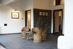 Village Machaan Resort