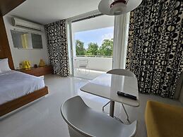 Chill Hotel Seminyak