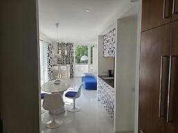 Chill Hotel Seminyak