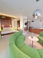 Chill Hotel Seminyak