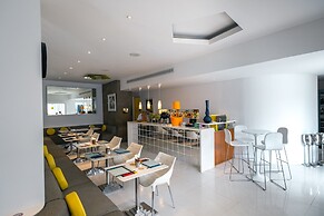 Chill Hotel Seminyak