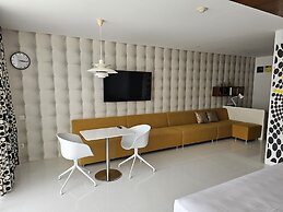 Chill Hotel Seminyak