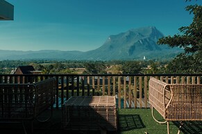 THE CAMPIAN
