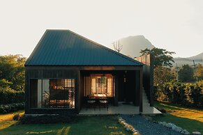 THE CAMPIAN