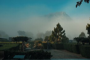 THE CAMPIAN