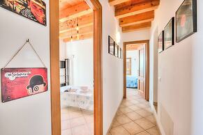 Faby House On Hilly Area And Lake View