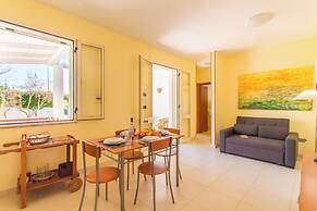 Villetta Relax with pool in residence