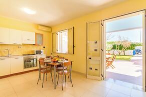 Villetta Relax with pool in residence